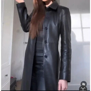 Valerie Stevens  Genuine Lamb Leather Black Coat Size M